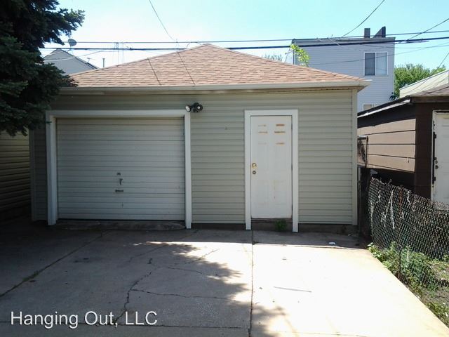 Building Photo - 2449 W Homer St