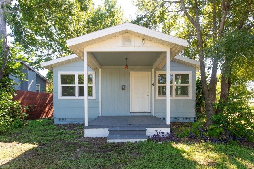 Foto principal - 1101 28th St N