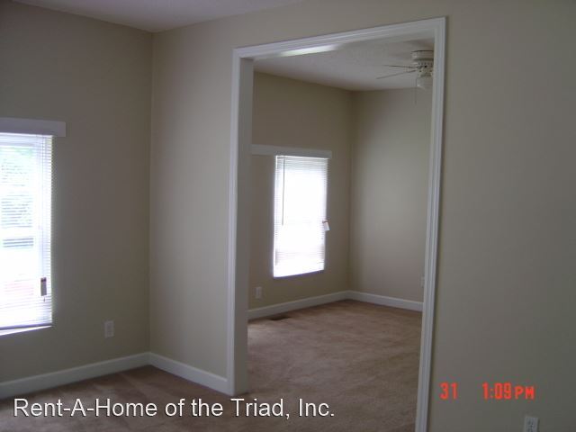 Building Photo - 3 br, 1 bath House - 1001 Glenwood Avenue
