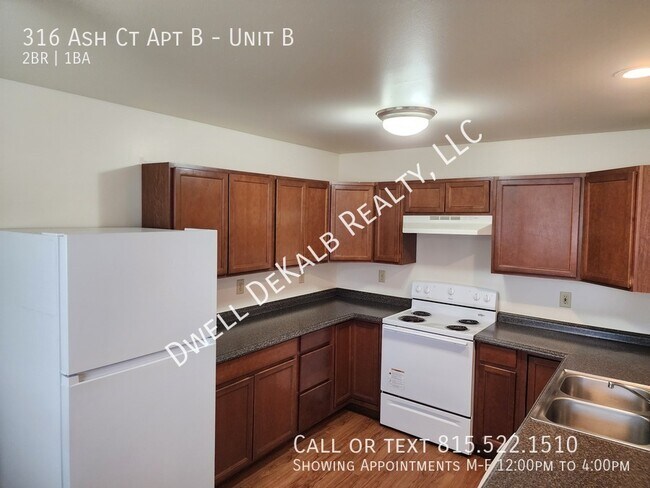 Foto del edificio - 316 Ash Ct
