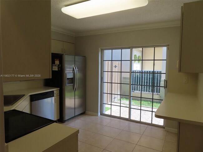 Foto del edificio - 4333 NW 113th Pl