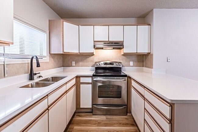 Foto del edificio - 1415 Anita St