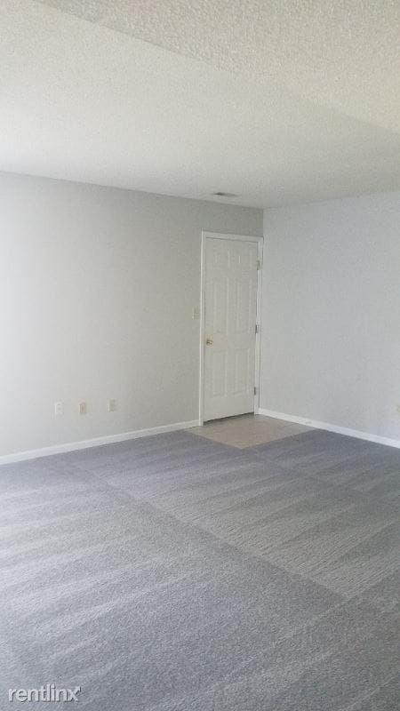 Building Photo - 2200 E Parks Edge Pl