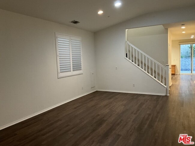 Building Photo - 15488 Ramona Ave
