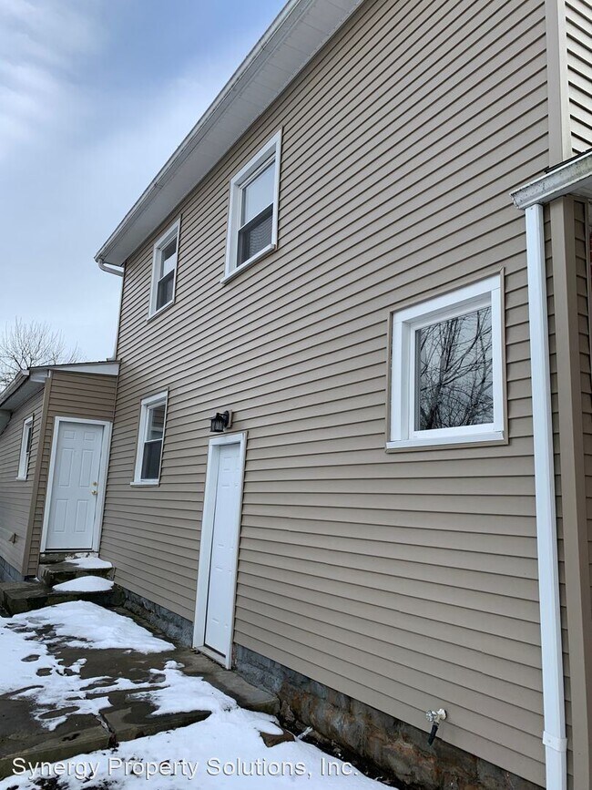 Foto del edificio - 5 br, 1.5 bath House - Poplar St 145 Richland