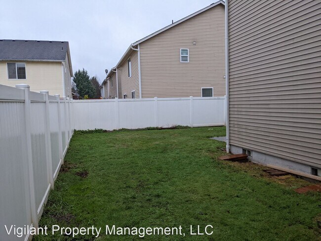 Foto del edificio - 3 br, 2.5 bath House - 2605 NE 125th Ct