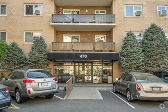 Building Photo - 470 Halstead Ave