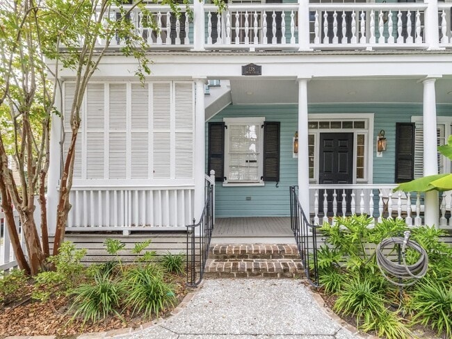 Photo - 138 Coming St Apartment