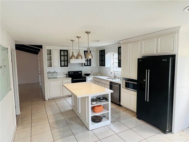 Foto del edificio - 19 Larkspur Ave