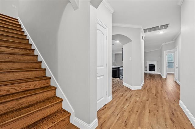 Building Photo - 1512 Greenbrier Dr