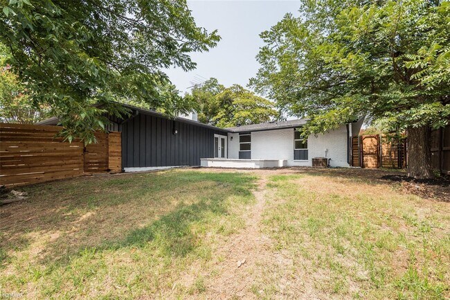 Building Photo - 3 br, 2 bath House - 10106 Northcliff Dr