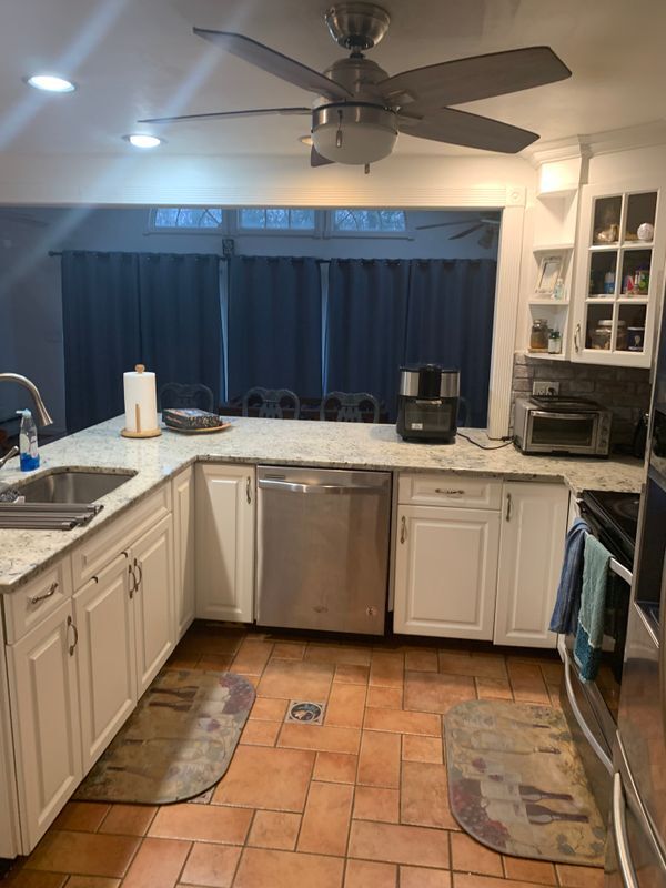 Foto del edificio - 295 Beth Ln