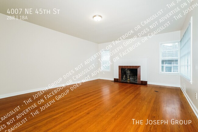 Foto del edificio - 4007 NE 45th St