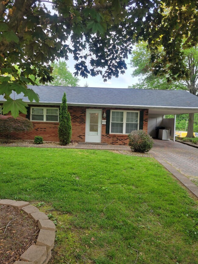 Foto del edificio - 509 Lanahan Dr