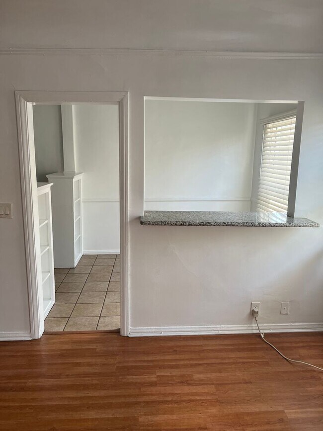 Foto del interior - 138 S Berendo Corp.