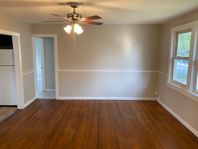 Photo - 312 Picker Ave House