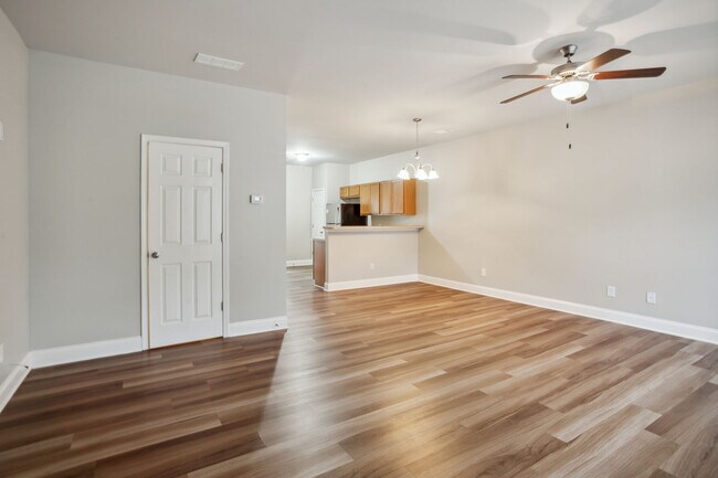 Building Photo - 5966 Westchase St