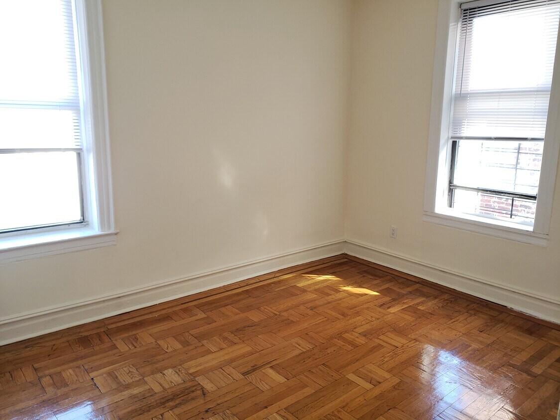 Building Photo - 2315 65th St