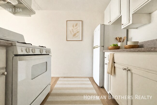 Foto del edificio - 316 E Hyde Park Blvd