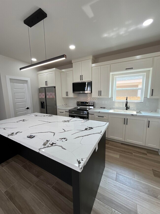 Foto del edificio - 5731 Beefalo Ln