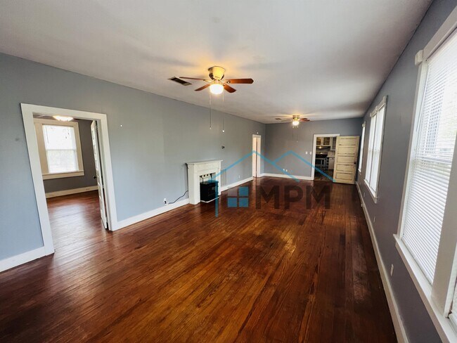 Building Photo - 3584 LA-594