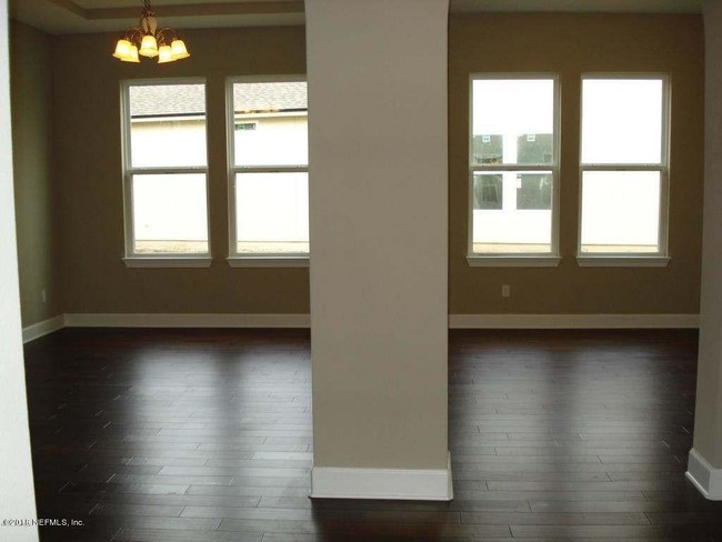 Building Photo - 1439 Coopers Hawk Way