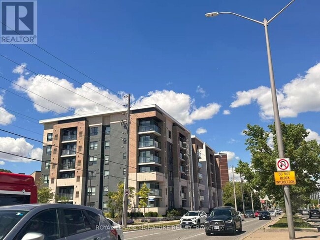 Building Photo - 1 Falaise Rd