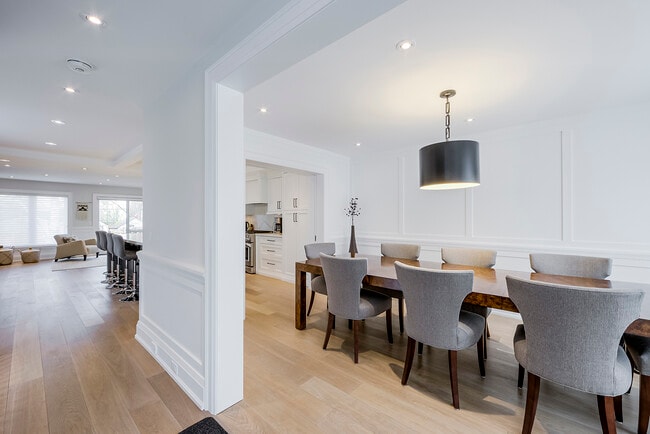 Building Photo - 50 Thursfield Crescent