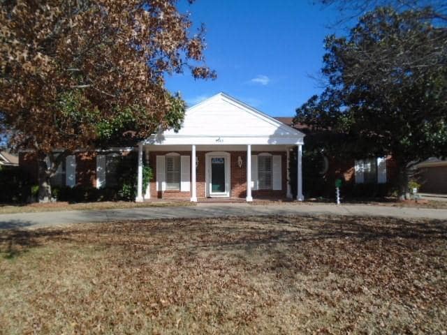 Primary Photo - 2149 Post Oak Rd