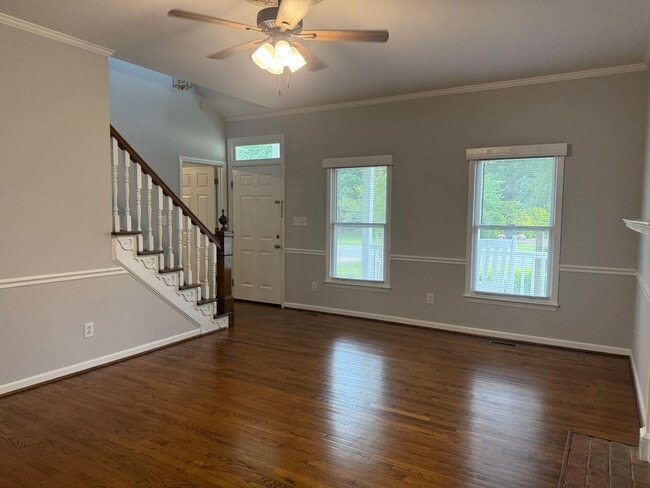 Building Photo - Price recently reduced! Beautiful home near downtown New Bern