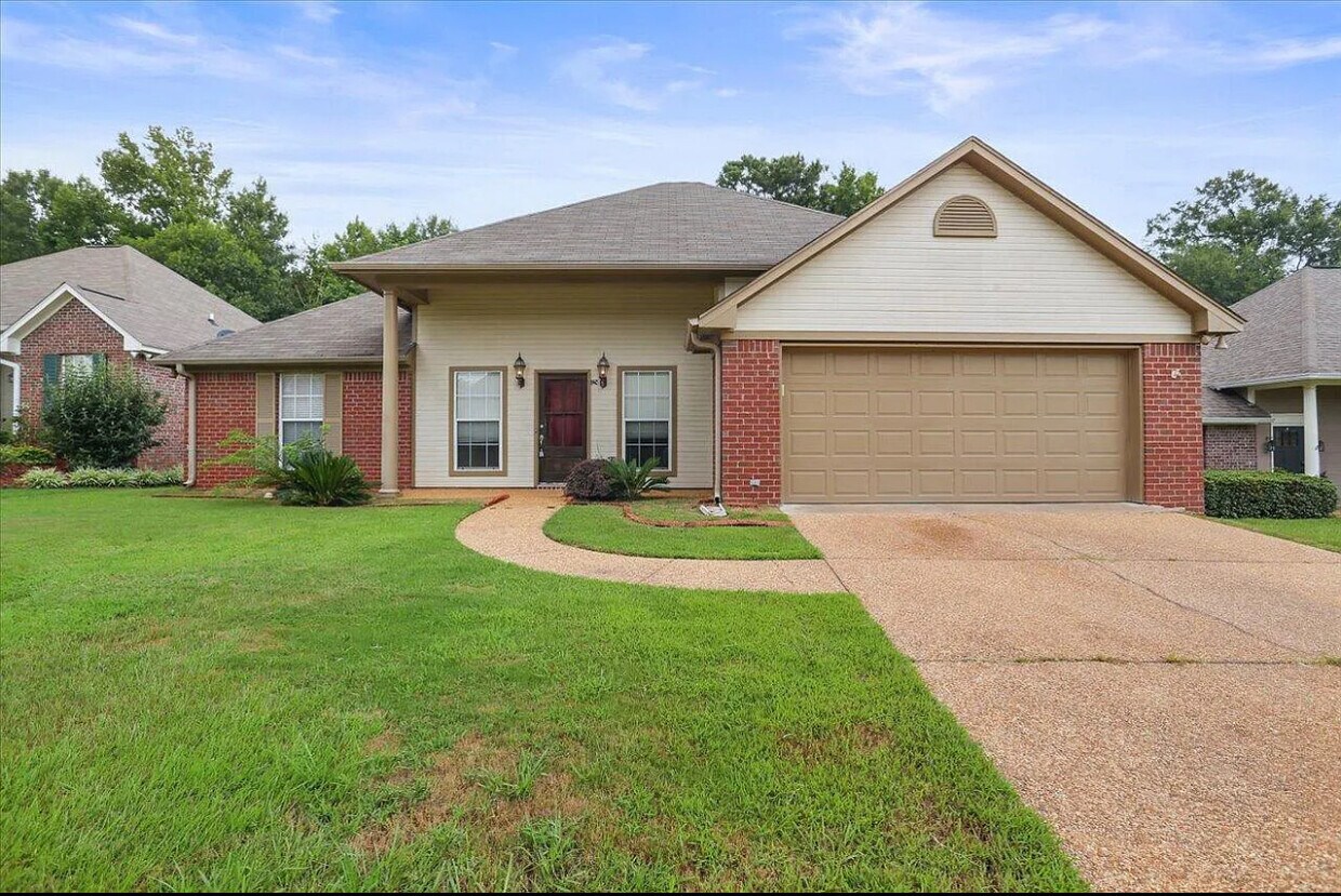 Foto principal - 428 Wildberry Cir
