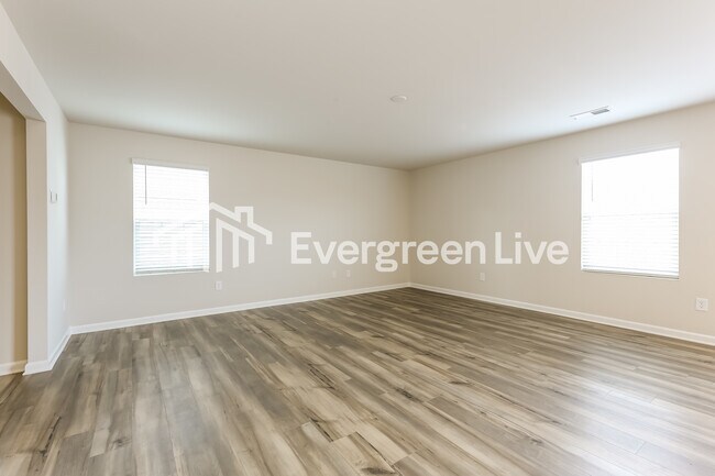 Building Photo - now