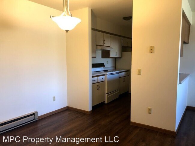 Foto del edificio - 312-316 N Milwaukee St