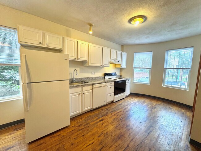 Foto del edificio - 840 Huntington Ave