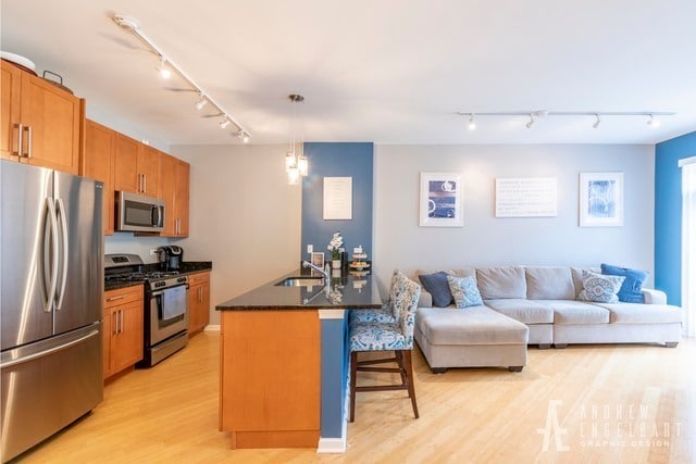 Foto del edificio - 757 W 14th St