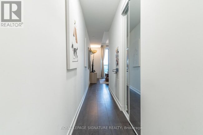 Building Photo - 2020-2020 Bathurst St
