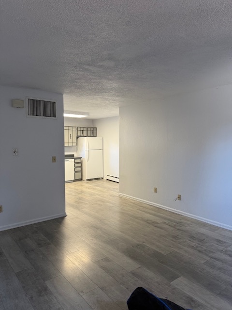 Foto del edificio - 260 W Park Dr