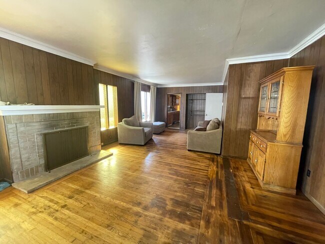 Foto del edificio - Newly Updated 3 Bedroom 2 Bathroom in Albany!