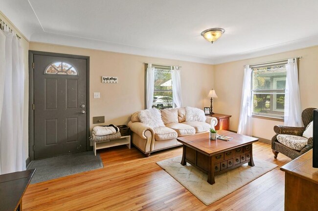 Foto del edificio - 835 23rd Ave SE