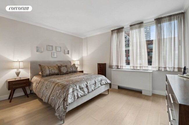 Foto del edificio - 250 S End Ave