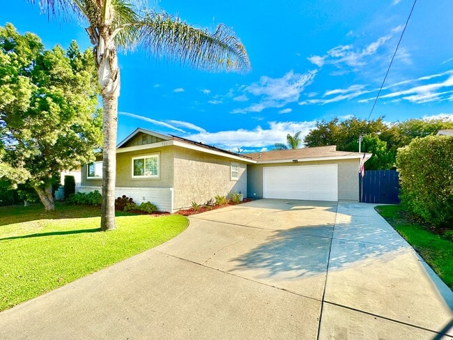 Building Photo - Beautiful, Single-Story, Updated, Private ...