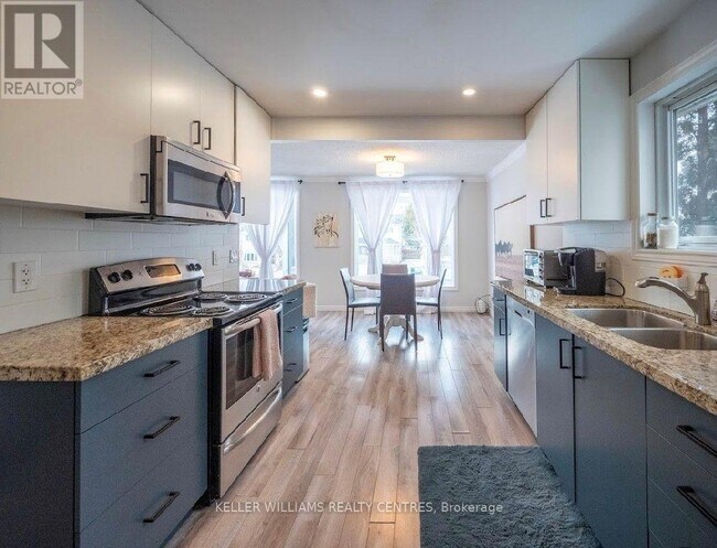 Photo du bâtiment - 807 Greenfield Crescent