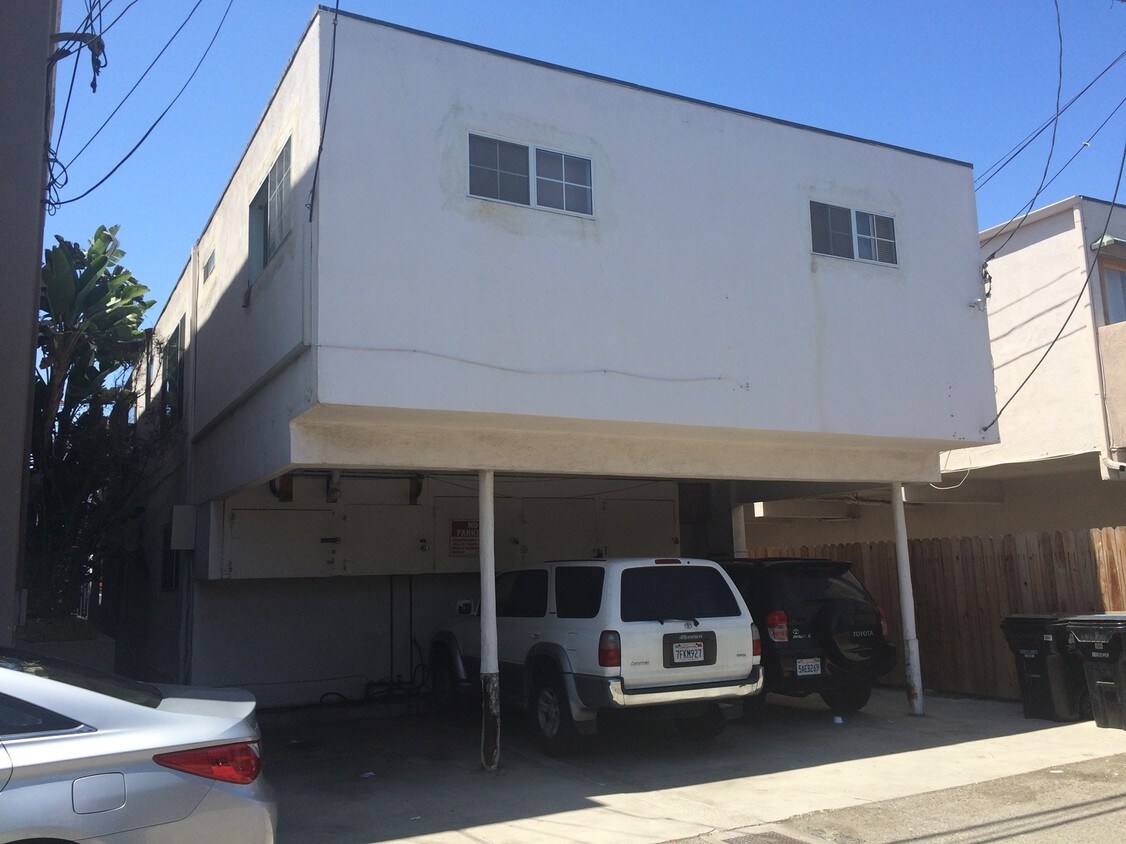 Foto del edificio - 30 S Venice Blvd