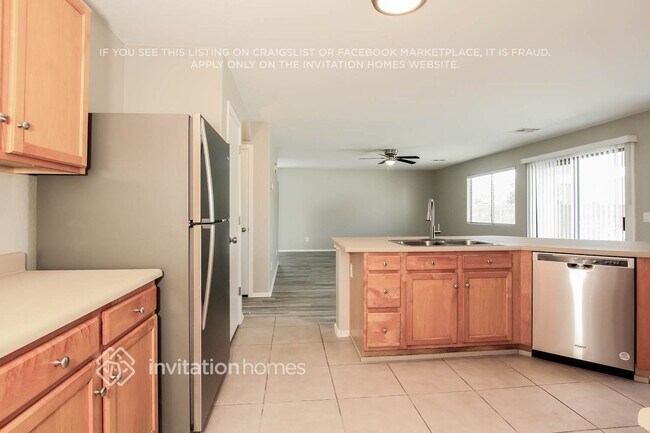 Foto del edificio - 8806 N 67th Ln