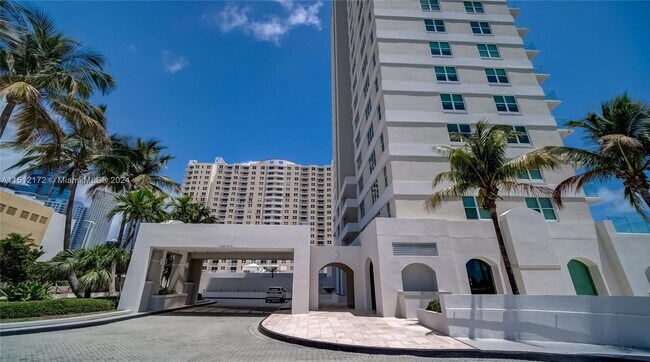 Foto del edificio - 800 Claughton Island Dr