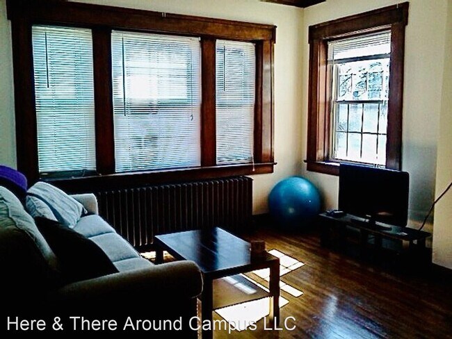 Foto del edificio - 1350 Neil Ave