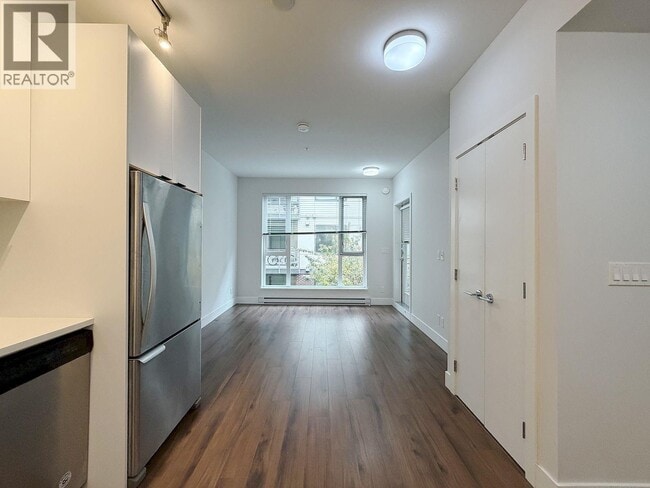 Building Photo - 5355 Lane St