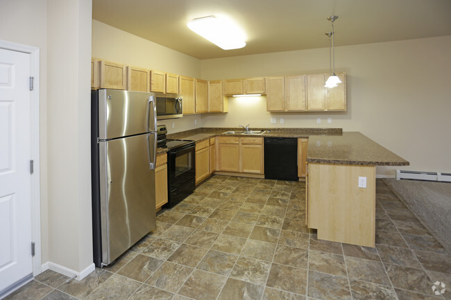 2BR, 1BA - 980 SF - Shadow Ridge Apartments