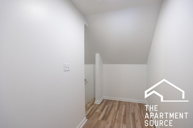 Foto del edificio - 3140 N Kimball Ave