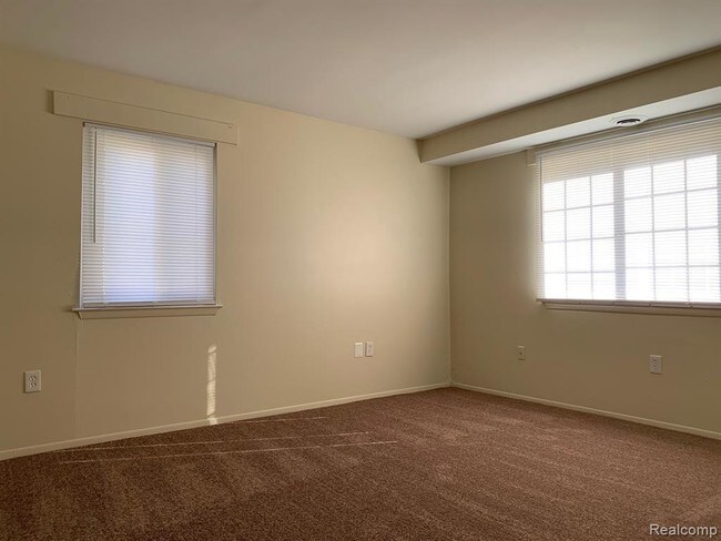 Building Photo - 9242 N Lilley Rd